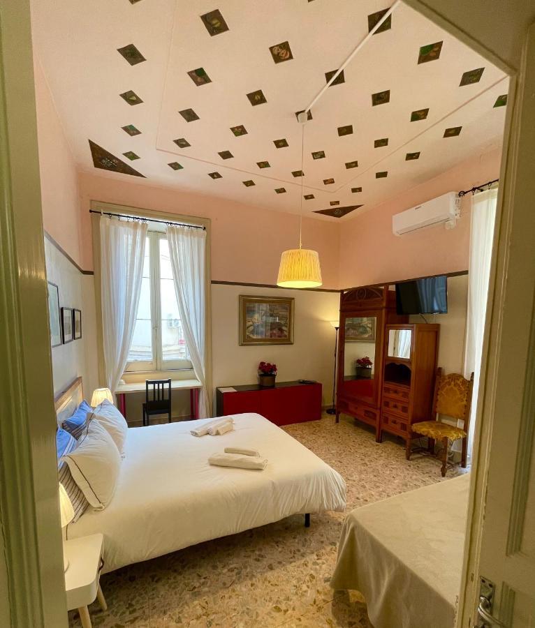 קטאניה Montello Guest House & Apartment מראה חיצוני תמונה